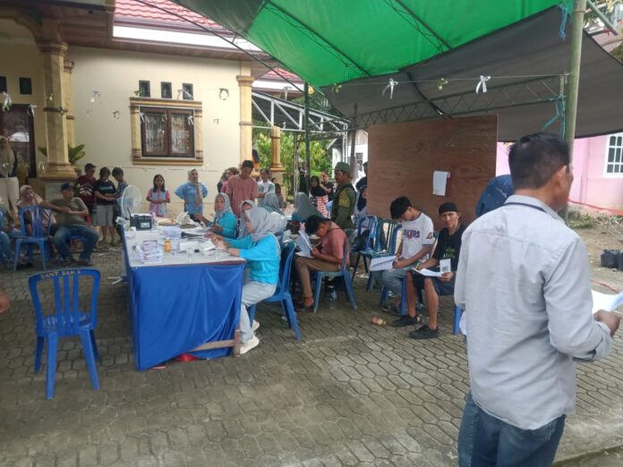 situasi pemungutan suara di TPS 003 desa mopait kec. lolayan