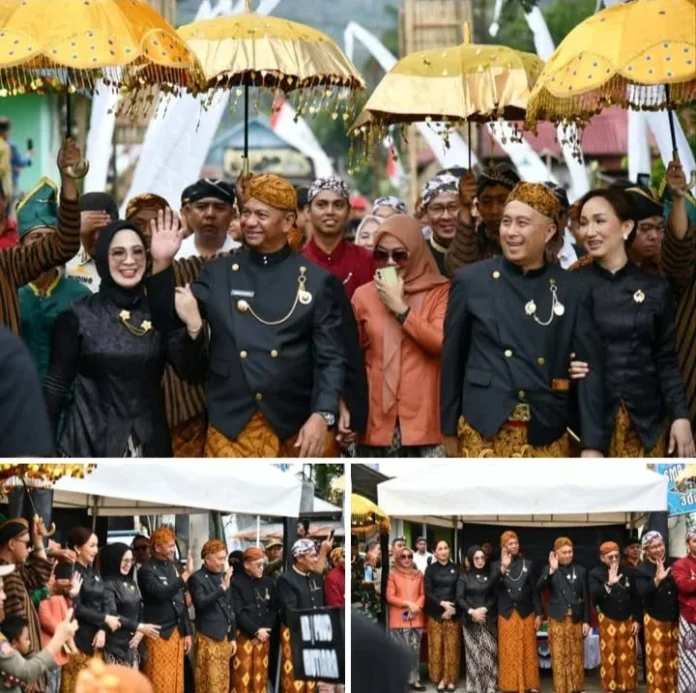 Kolase Bupati Bolaang Mongondow Timur (Boltim), Oskar Manoppo, SE, MM, bersama Wakil Bupati Argo V. Sumaiku menghadiri acara penutupan Java Culture Fest (JCF) Volume 4 Tahun 2025 yang dipusatkan di Lapangan Arjuna, Desa Purworejo, Kecamatan Modayag (Foto : Aminingsih)